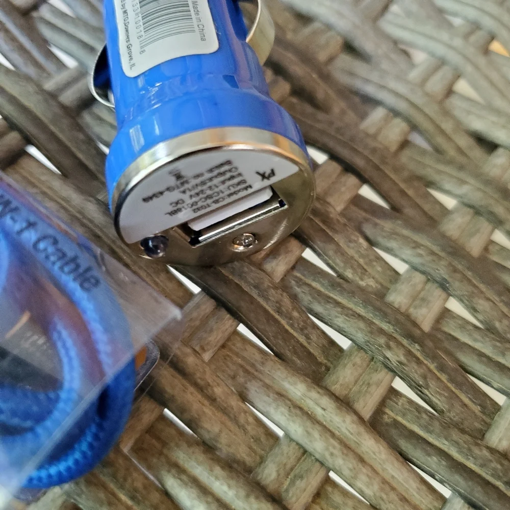 Braided 2- in - 1 cable & car Charger